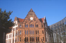 Canon 9000F - Dia Rathaus 9600 dpi